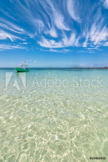 Picture of tropical sea and boat in Isla Mujeres Mexico